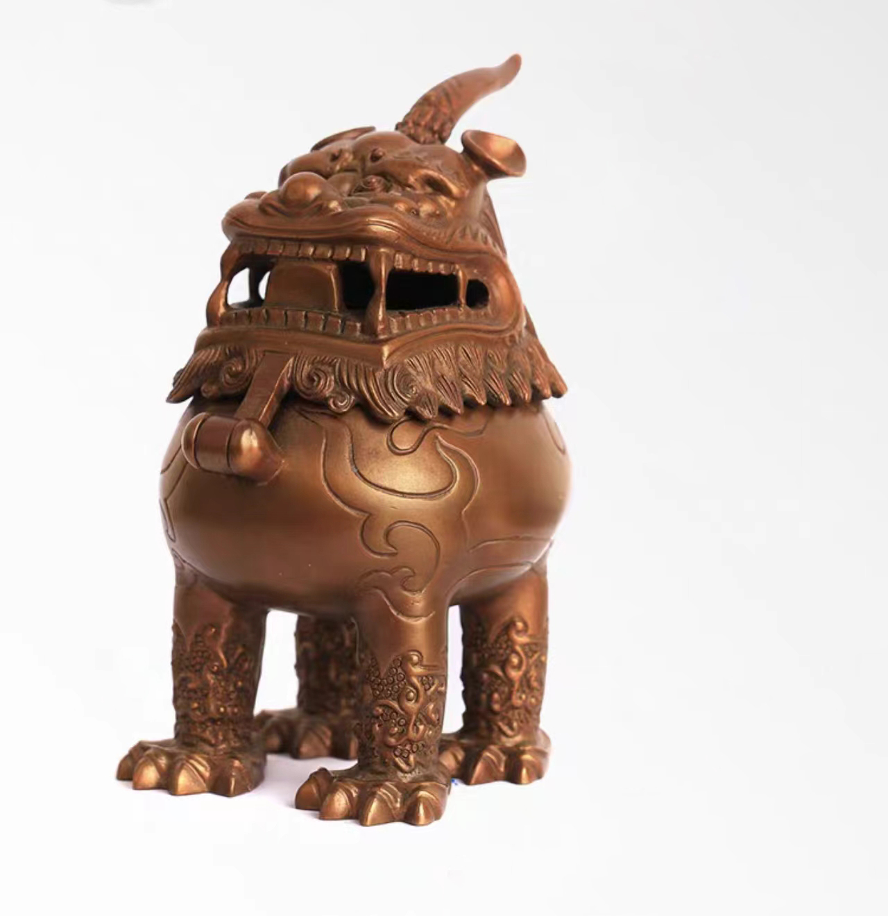 1736734430198882.jpg 甪端香薰.jpg